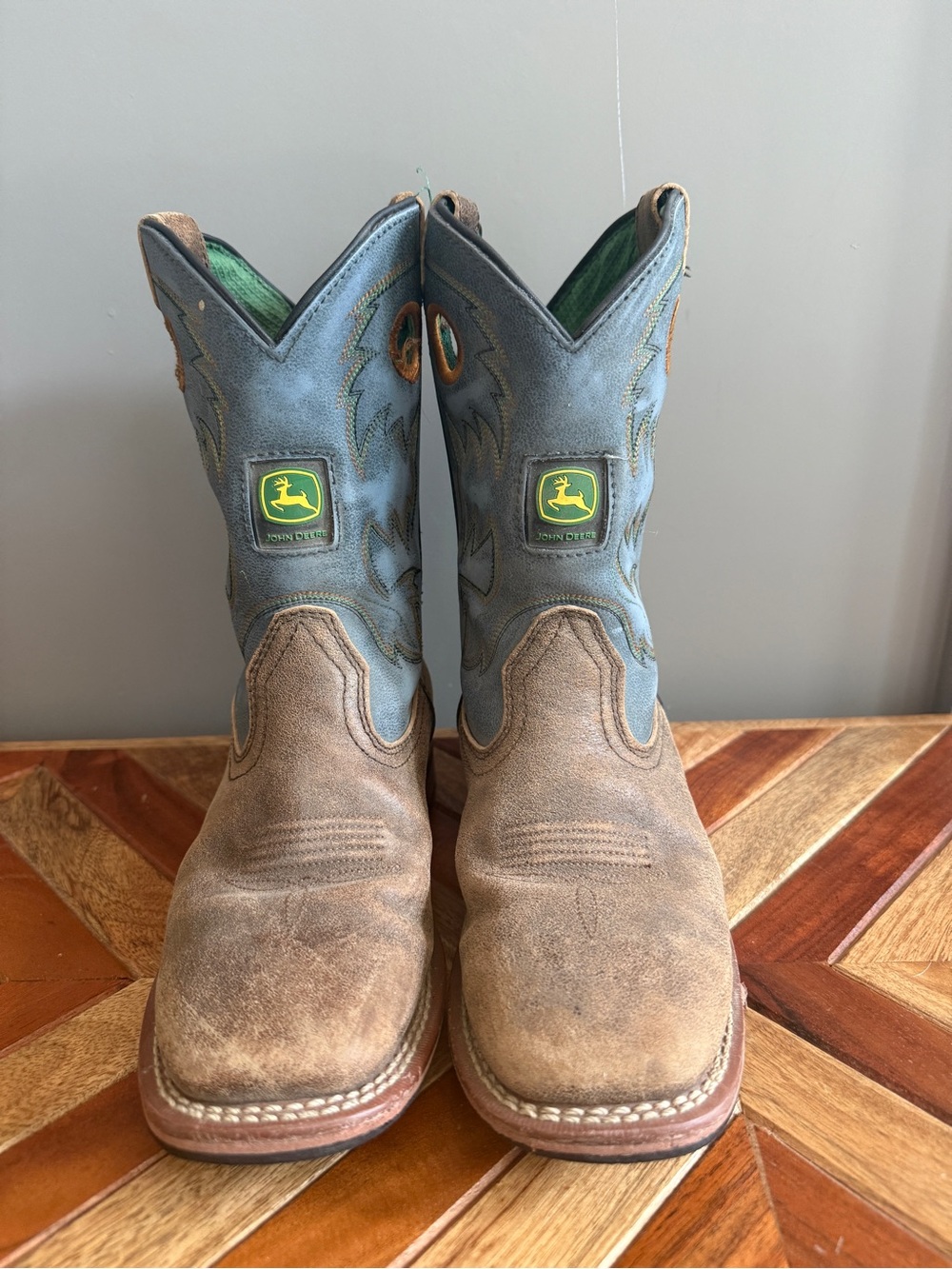 John Deere Leather Cowboy Boots Blue Upper Size Youth 4M
